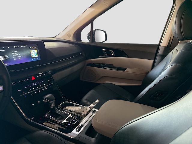 Used 2024 Kia Carnival SX image 24