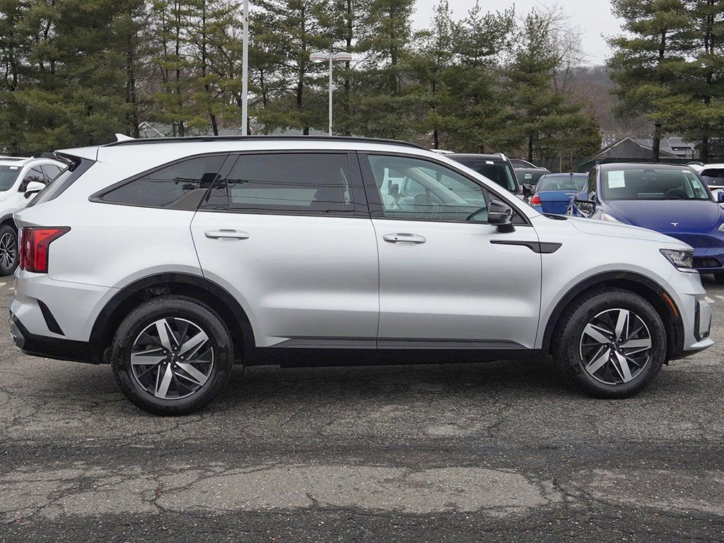 Used 2022 Kia Sorento S image 17