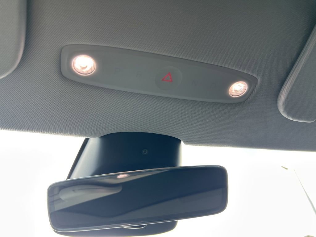 Used 2024 Tesla Model 3 Standard Range image 33