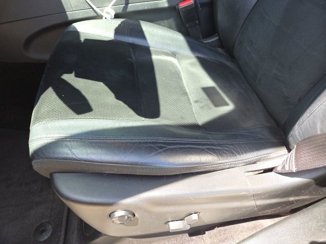 Used 2018 Jeep Grand Cherokee Altitude AWD/4WD image 7