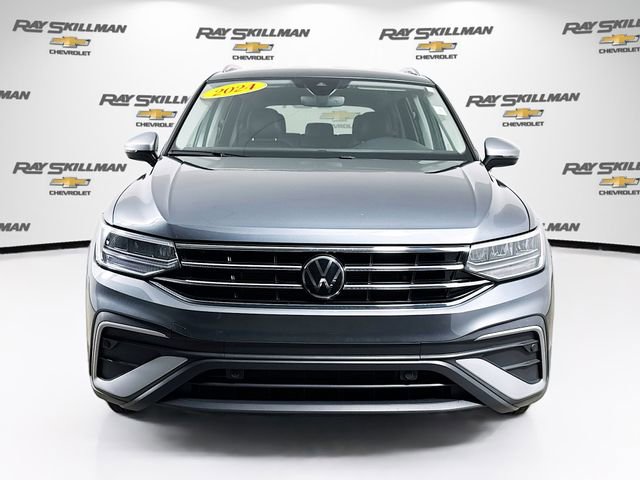 Used 2024 Volkswagen Tiguan Wolfsburg Edition image 2