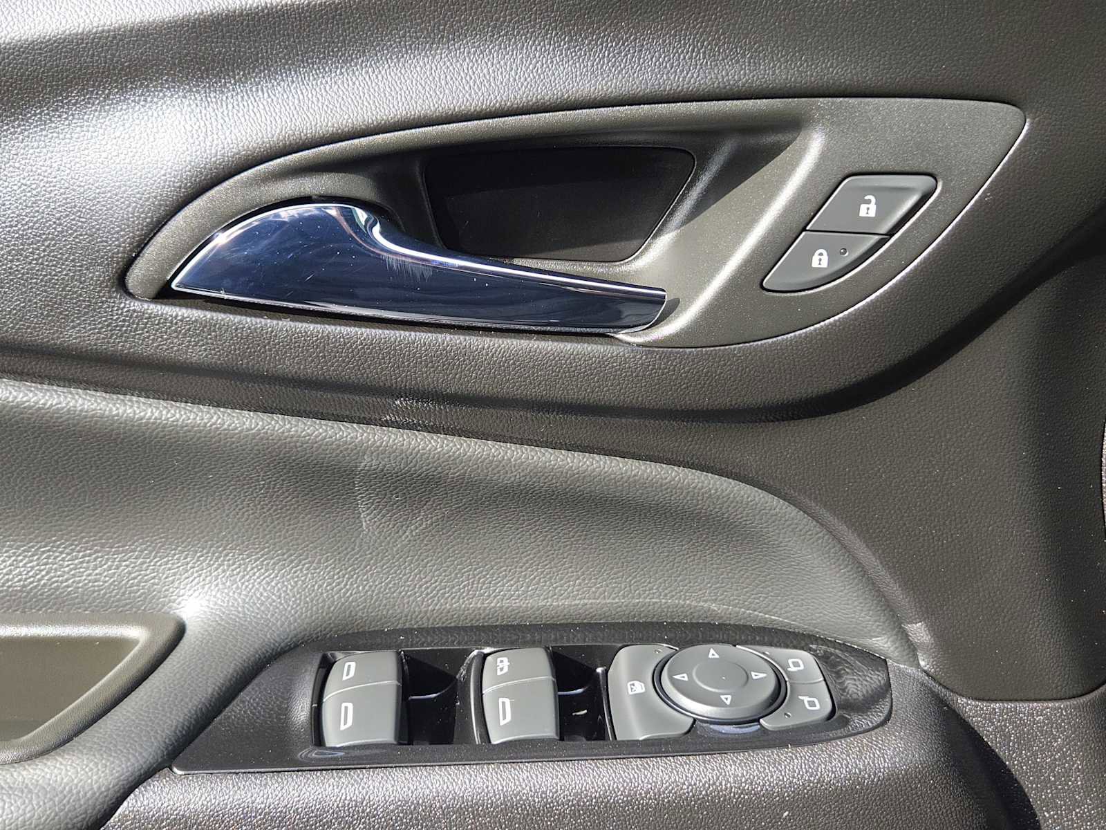 Certified 2024 Chevrolet Equinox Premier image 21