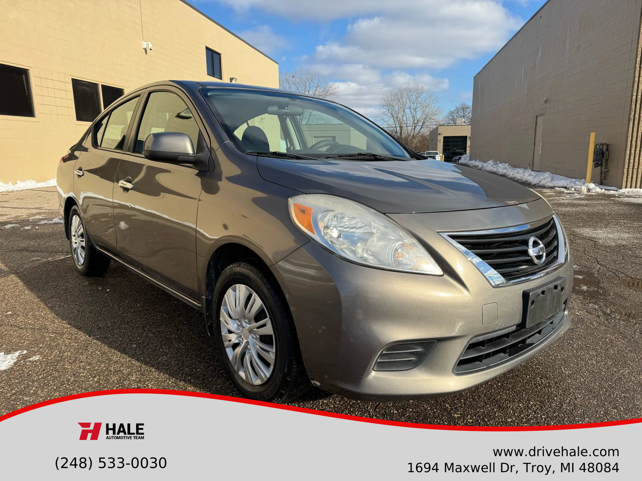 Used 2012 Nissan Versa SV w/ Convenience Pkg