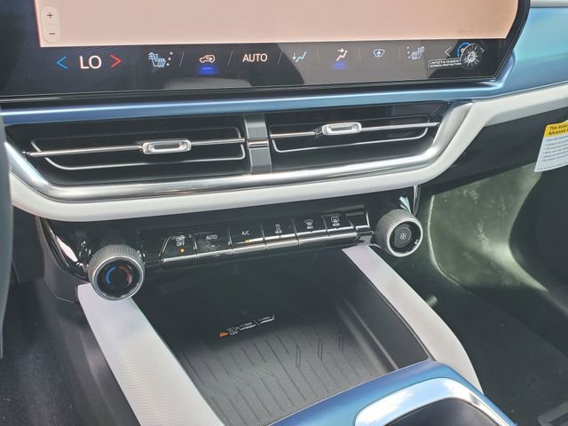 New 2026 Chevrolet Equinox EV LT image 14