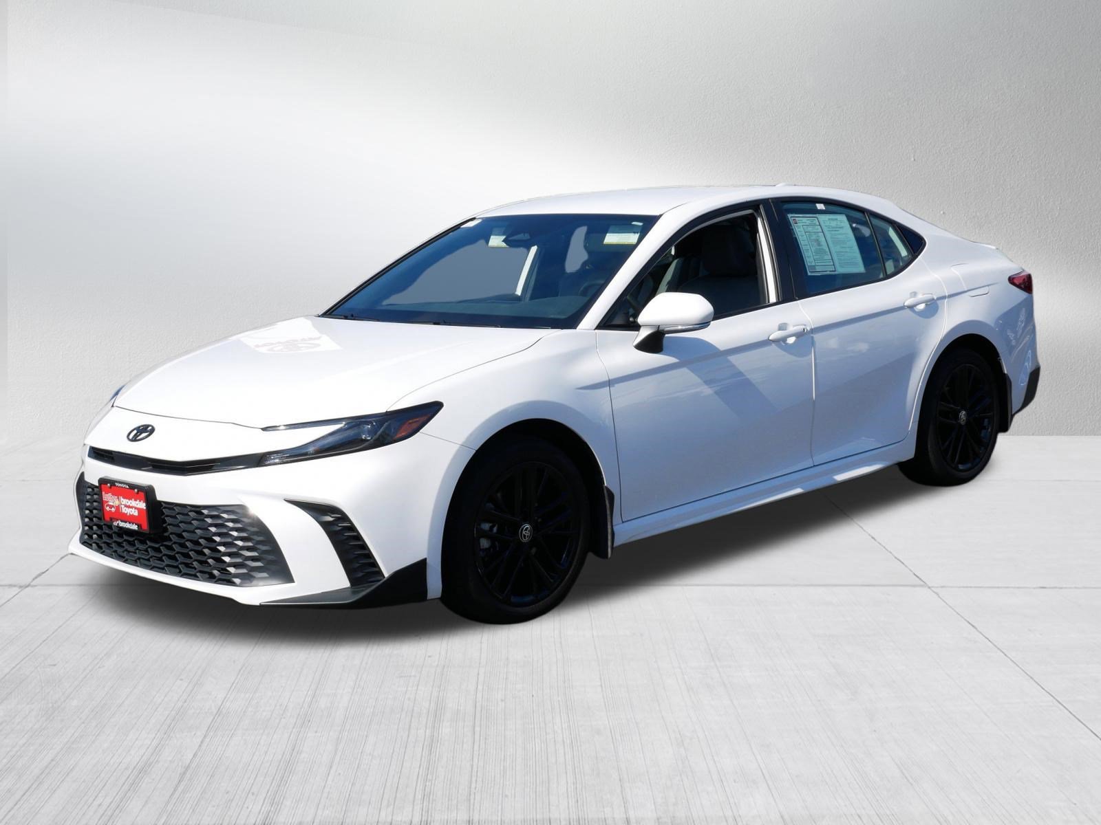 Certified 2025 Toyota Camry SE w/ Convenience Package AWD/4WD image 3