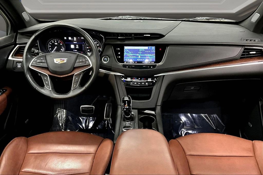 Certified 2025 Cadillac XT5 Sportv w/ Technology Package image 7