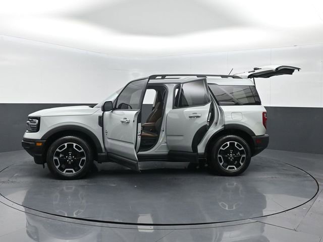 Used 2023 Ford Bronco Sport Outer Banks image 4