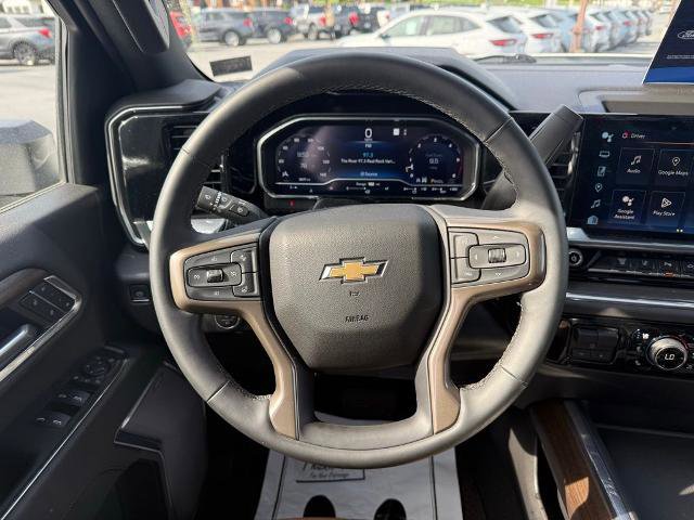 Used 2024 Chevrolet Silverado 3500 High Country w/ High Country Premium Package AWD/4WD image 15