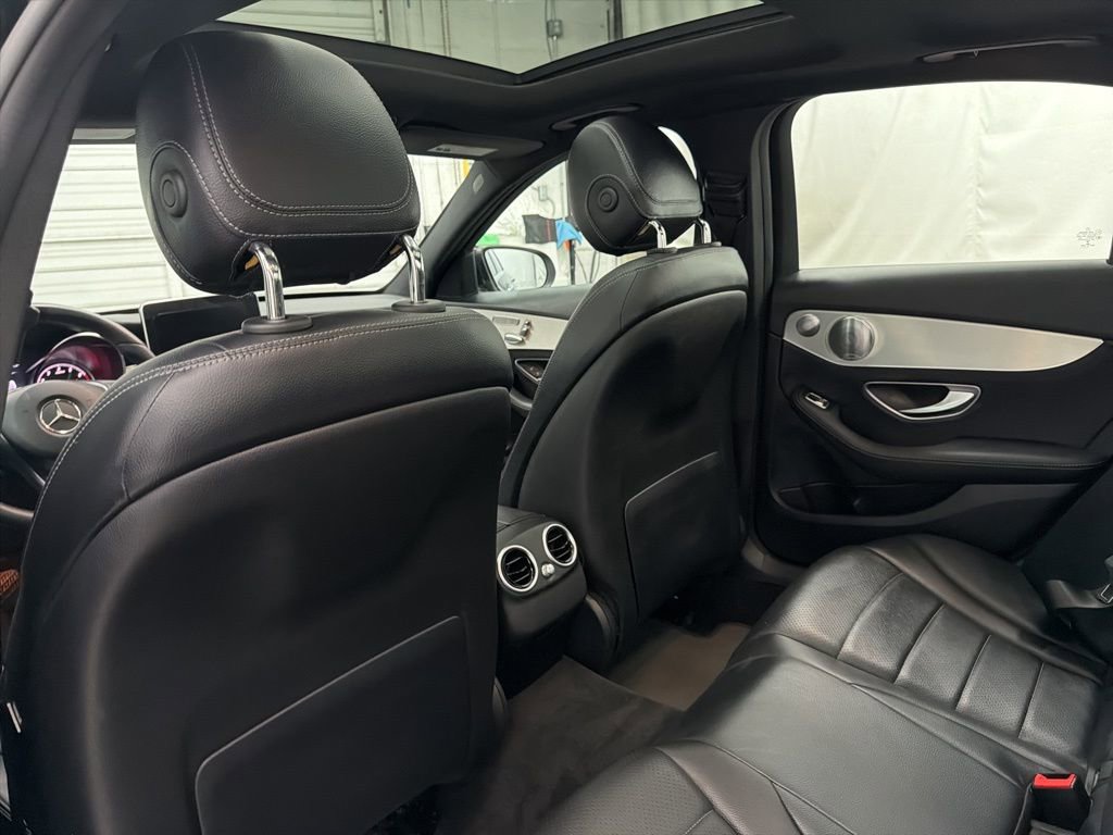 Used 2018 Mercedes-Benz C 300 Sedan image 18
