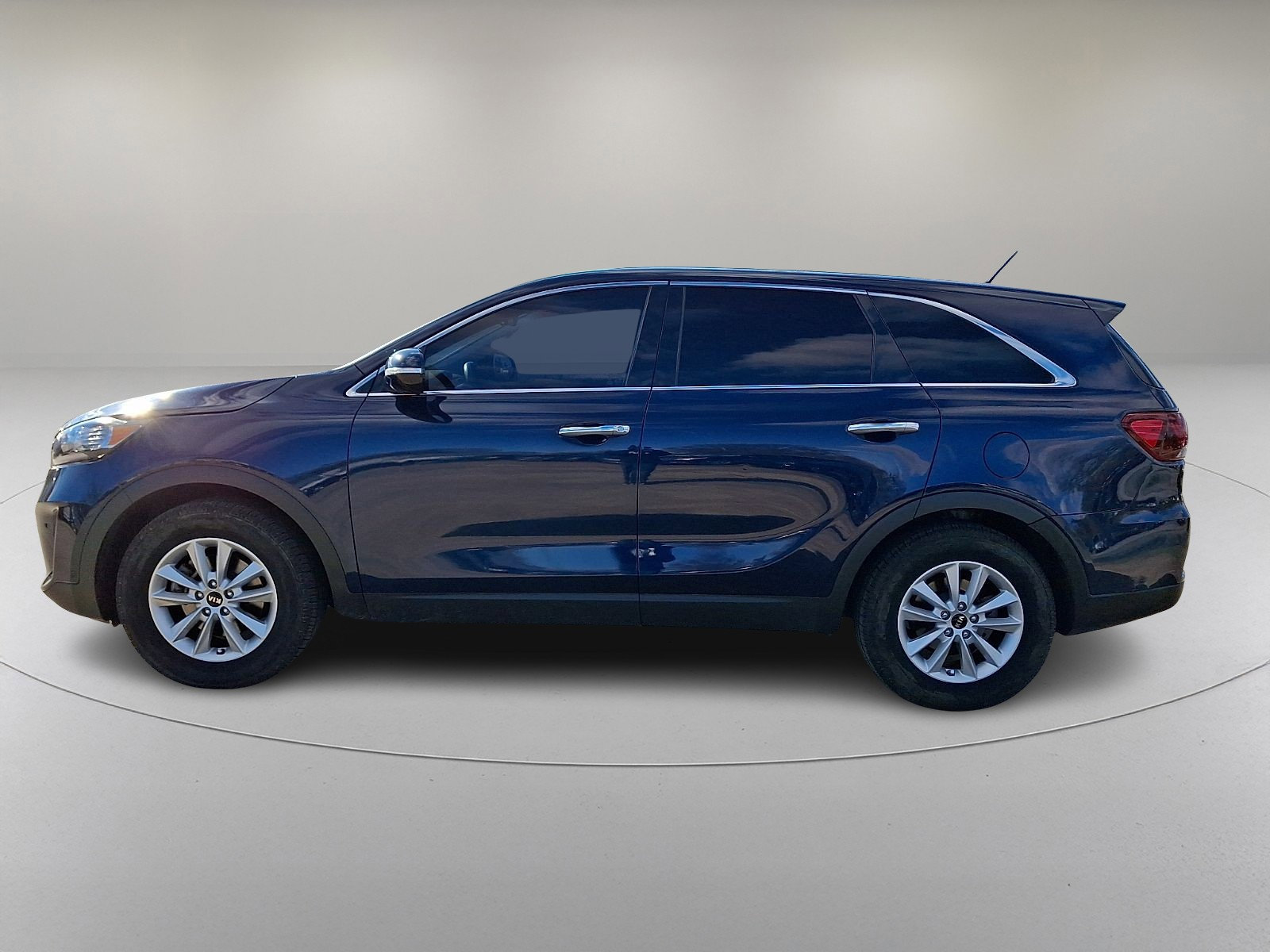 Used 2019 Kia Sorento LX image 6