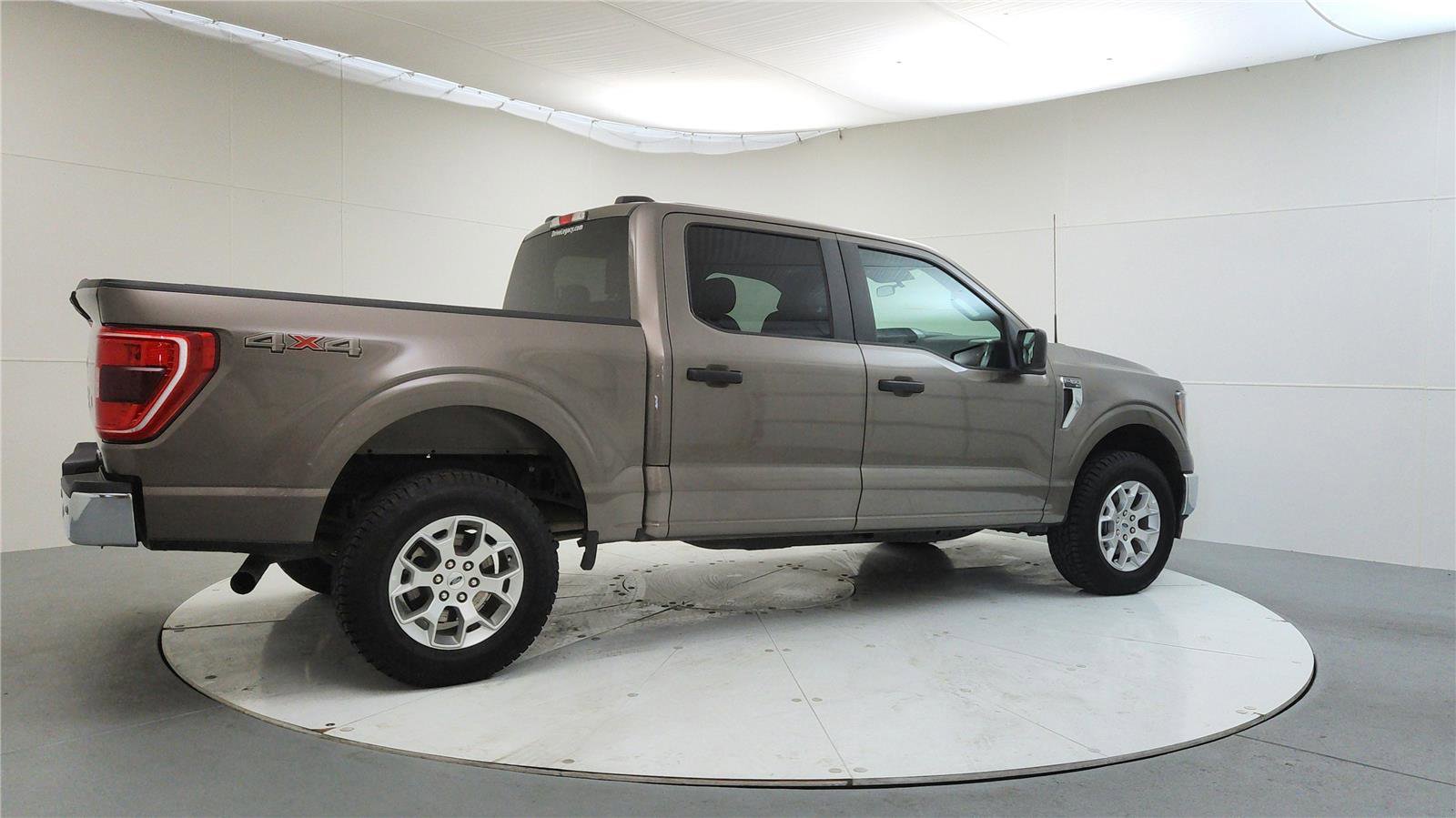 Used 2023 Ford F150 XLT image 8