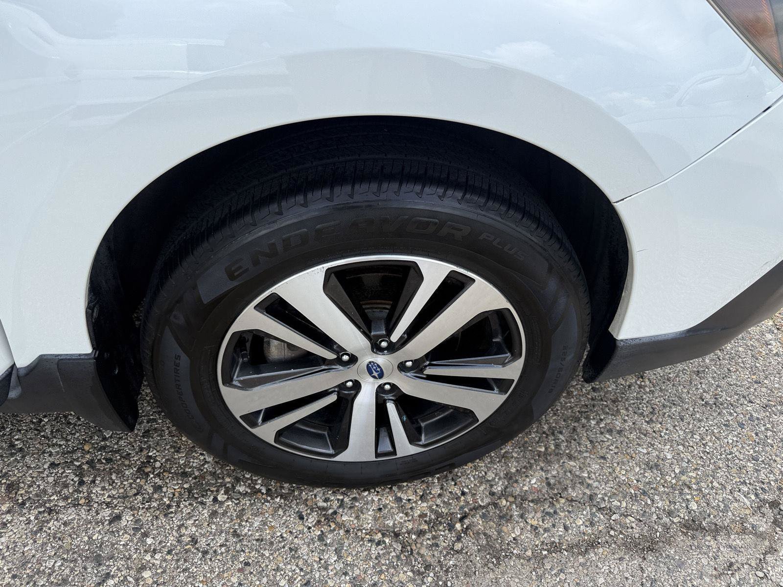 Used 2019 Subaru Outback 2.5i Limited w/ Popular Package #2 AWD/4WD image 34