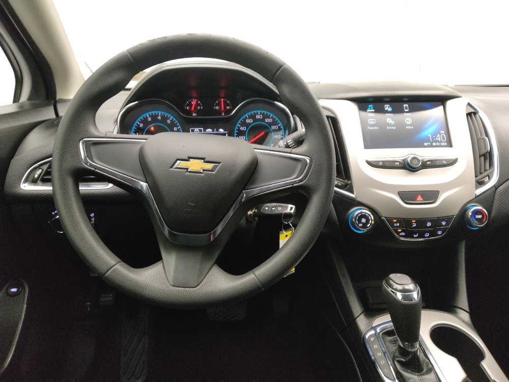 Used 2018 Chevrolet Cruze LS image 22