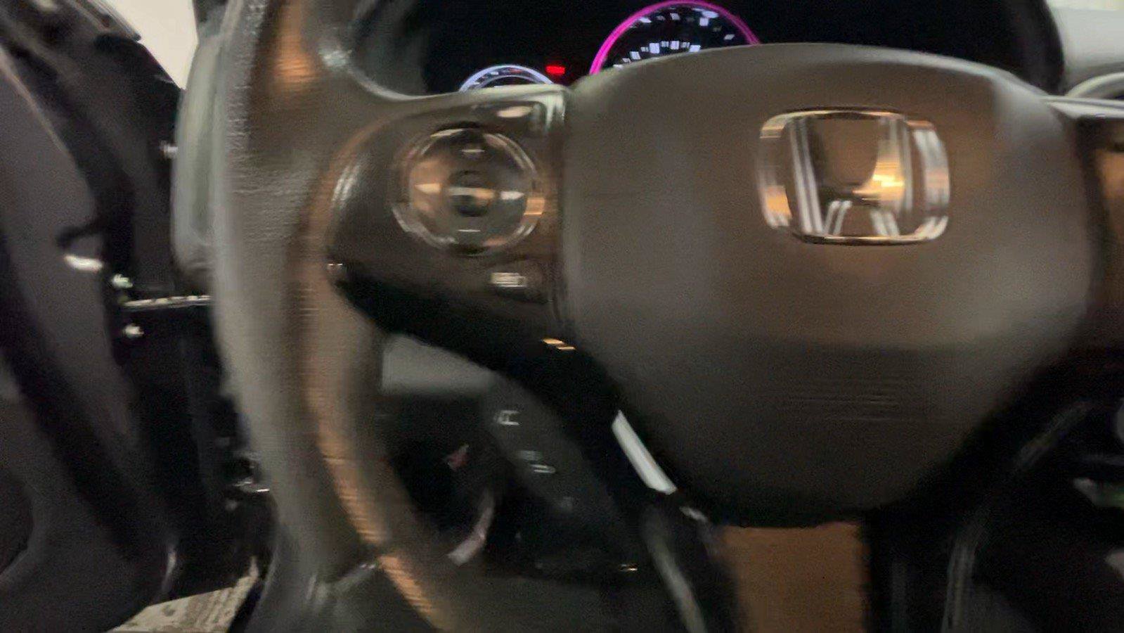 Used 2021 Honda HR-V Sport image 36