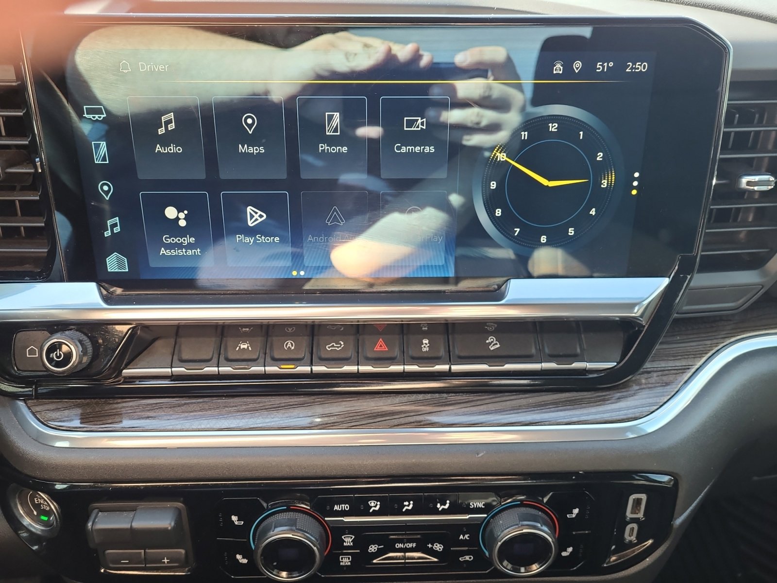 Used 2024 Chevrolet Silverado 1500 LT w/ Z71 Off-Road Package image 18