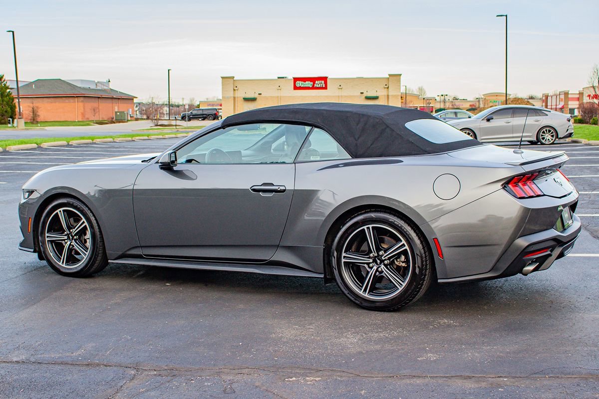 Used 2024 Ford Mustang Premium RWD image 6