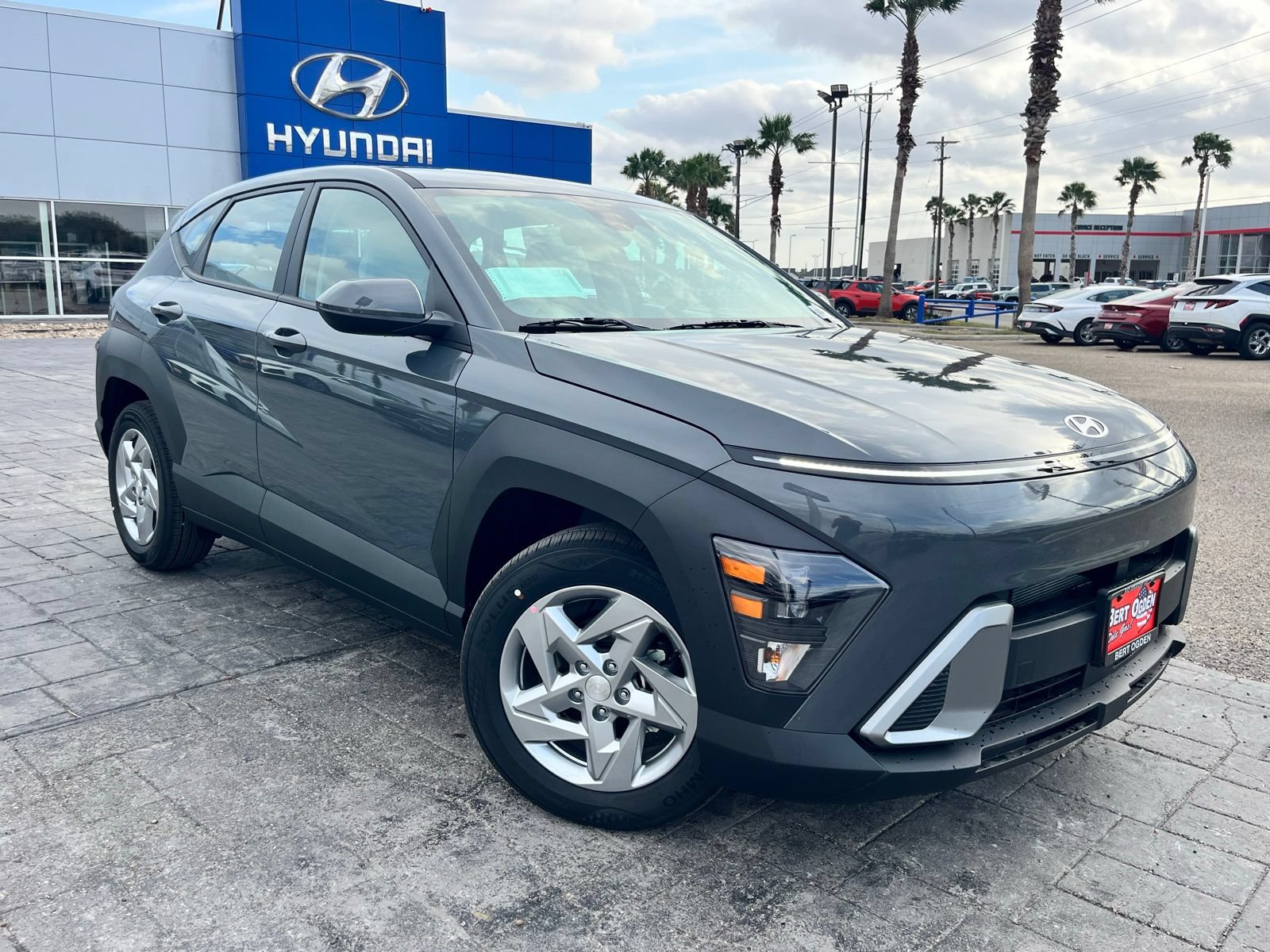 New 2026 Hyundai Kona SE FWD video 1