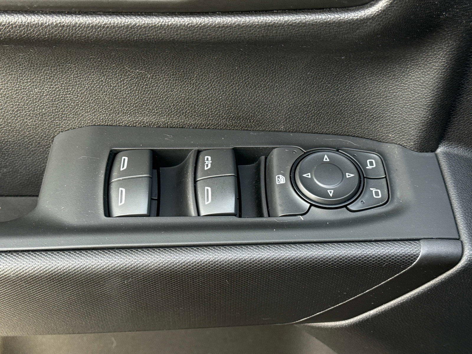 Used 2024 Chevrolet Silverado 1500 Custom image 20