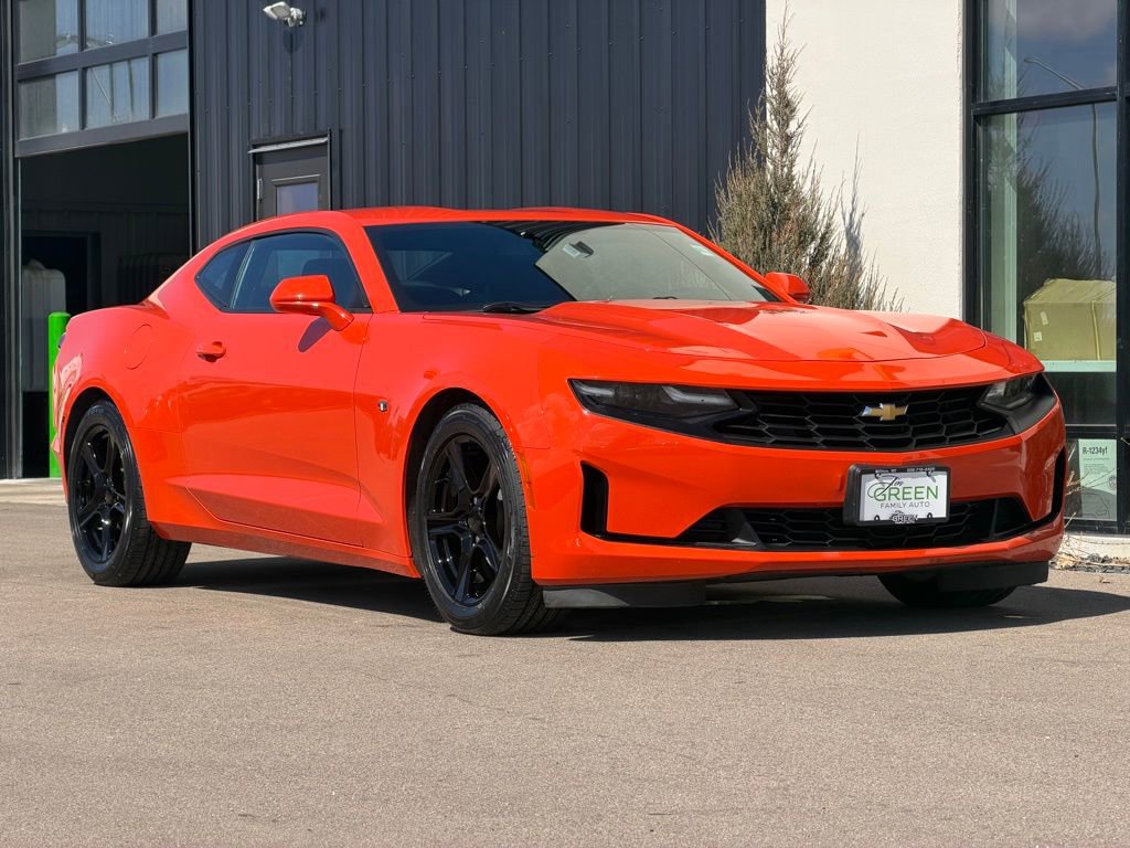 Used 2020 Chevrolet Camaro LT image 4
