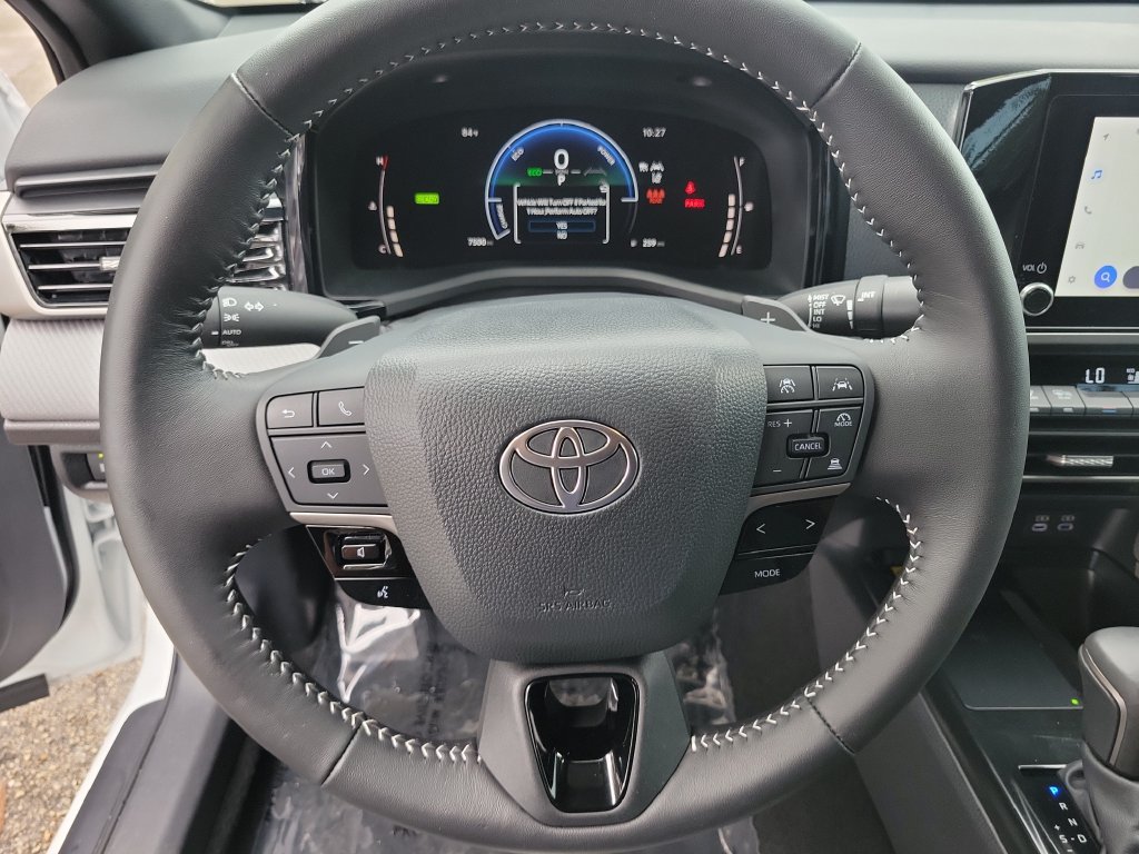 Used 2026 Toyota Camry SE FWD image 29