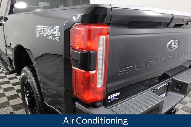 New 2026 Ford F350 Lariat w/ Black Appearance Package image 25