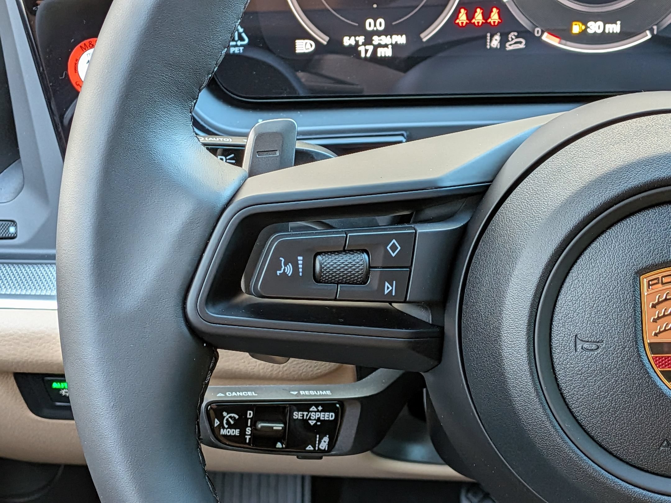 New 2026 Porsche Cayenne Coupe AWD/4WD image 9