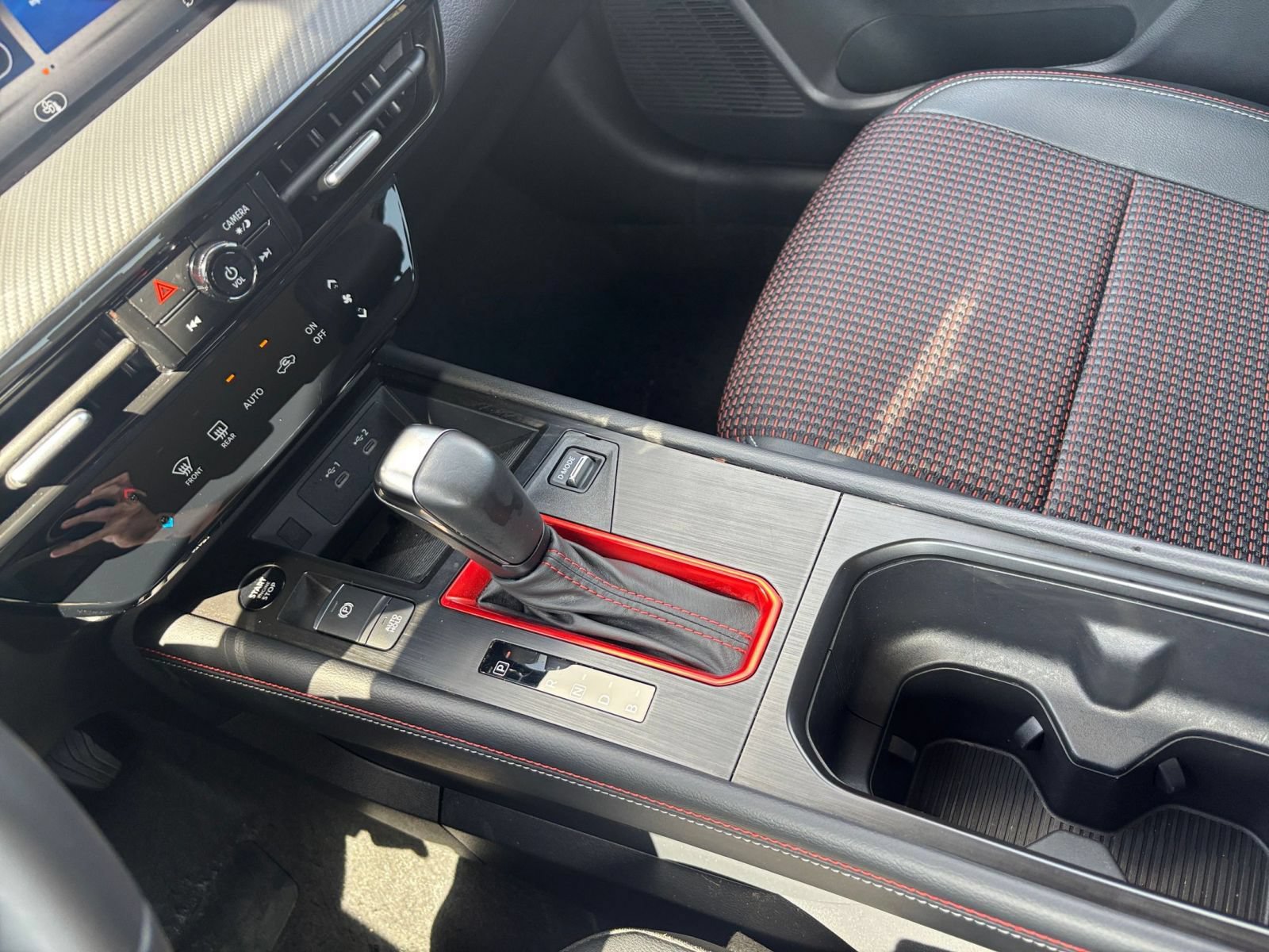 Used 2026 Nissan Kicks SR AWD/4WD image 39
