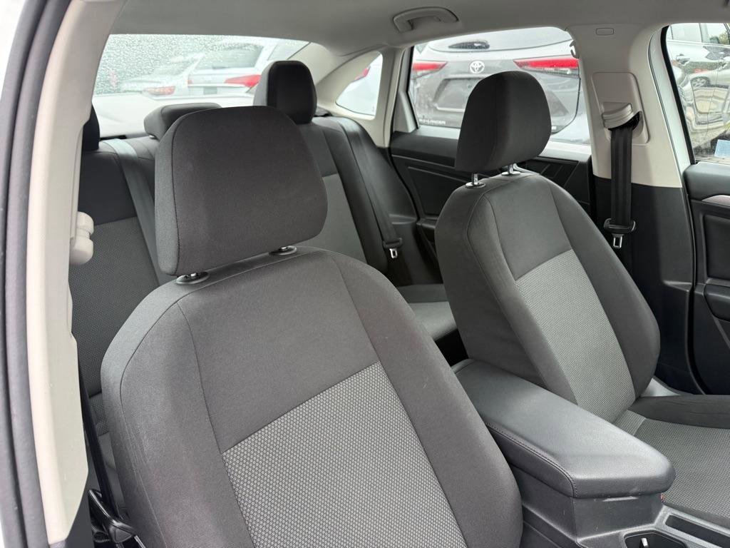 Used 2019 Volkswagen Jetta S w/ Driver Assistance Package image 32