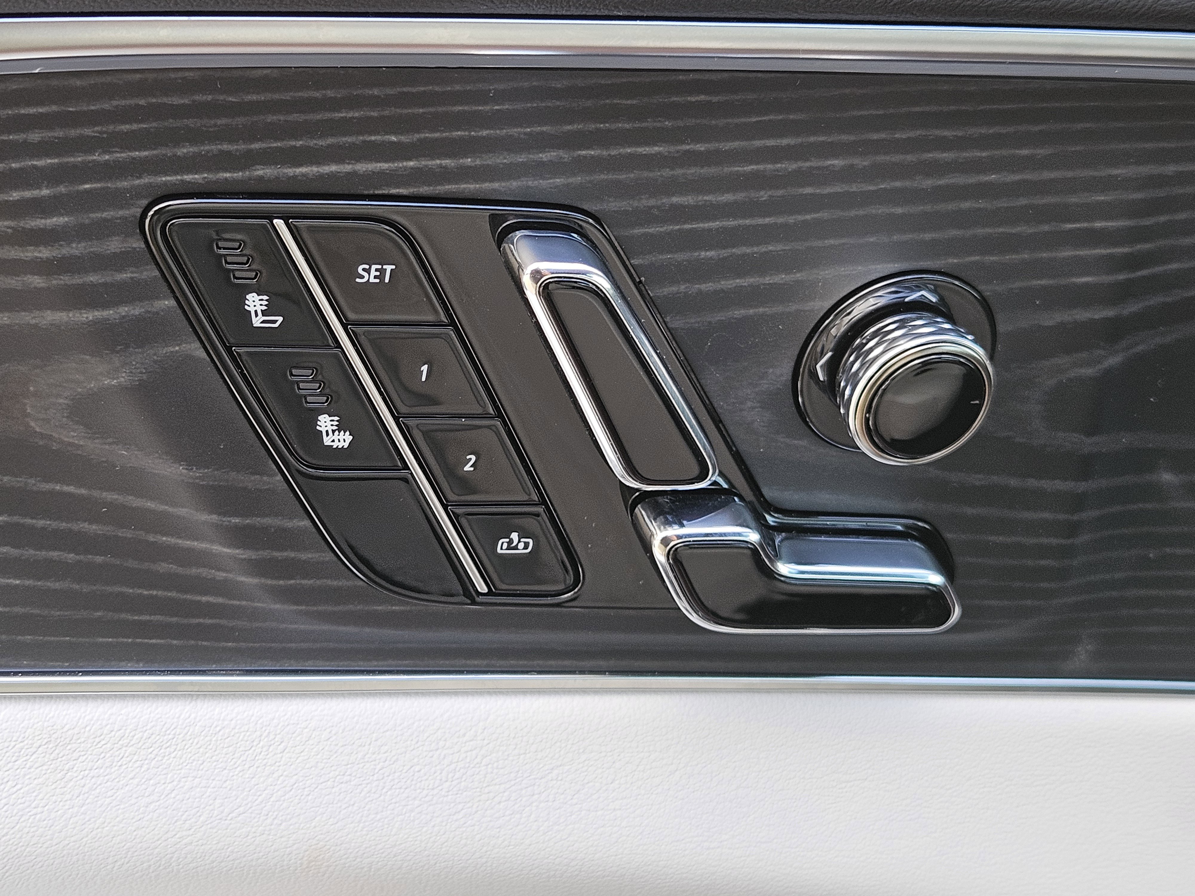 New 2025 Cadillac Lyriq Sport image 21