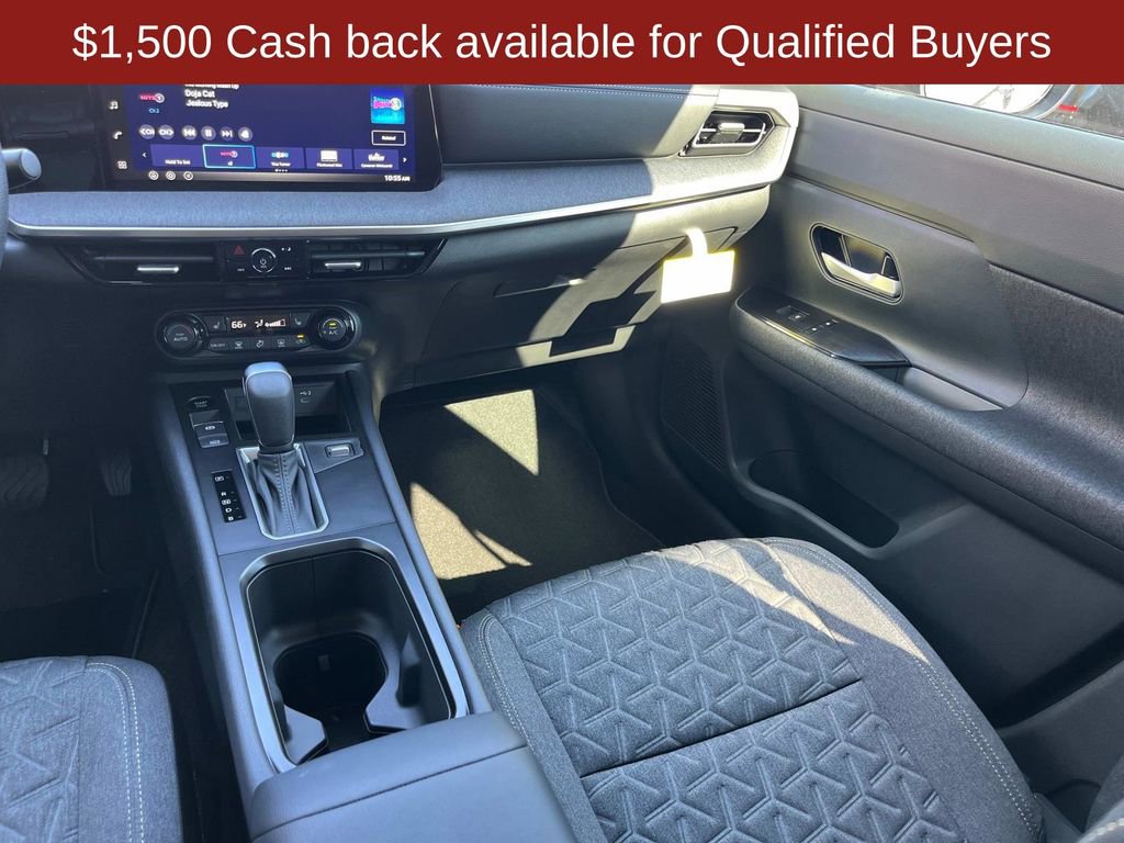 New 2026 Nissan Kicks SV w/ SV Premium Package image 17