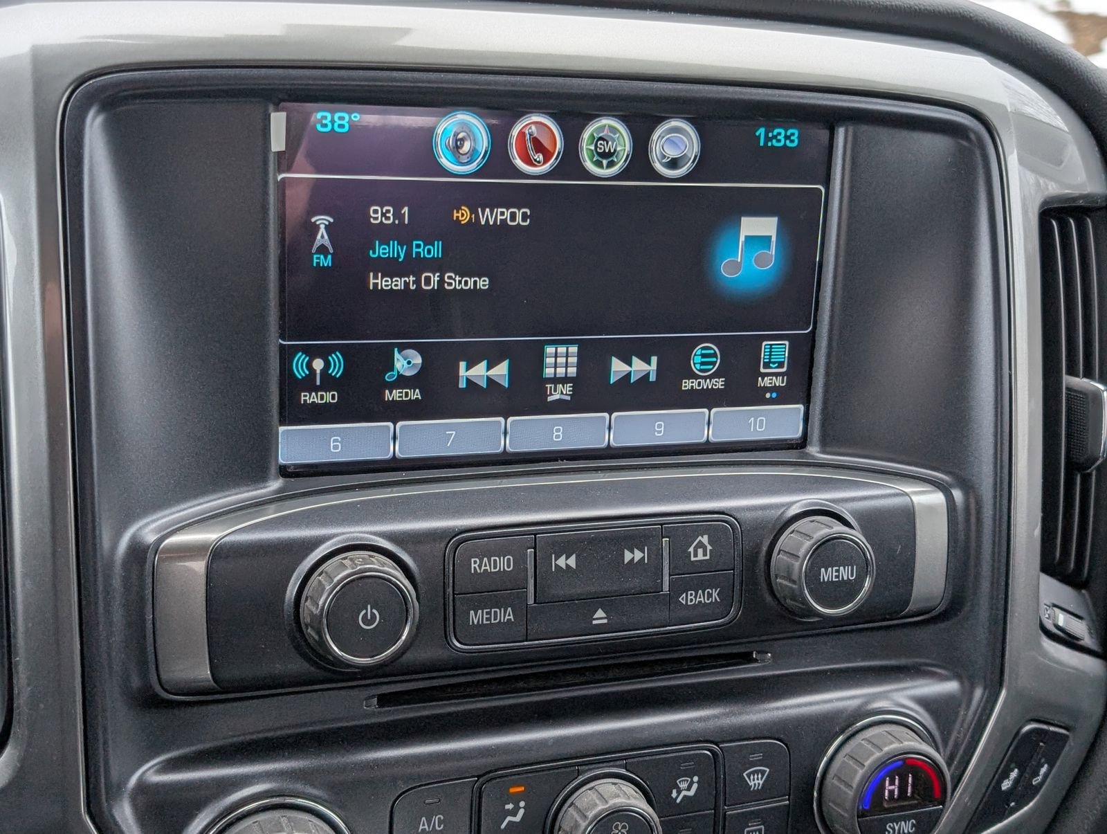 Used 2019 Chevrolet Silverado 2500 LT w/ LT Convenience Package image 28