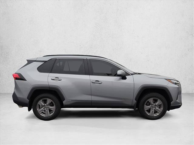 Used 2024 Toyota RAV4 LE AWD/4WD image 4
