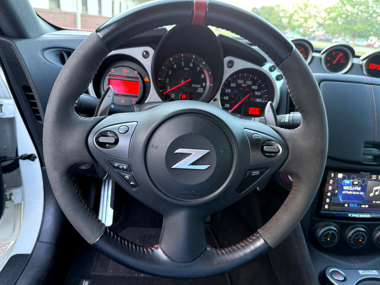 Used 2020 Nissan 370Z Coupe image 21