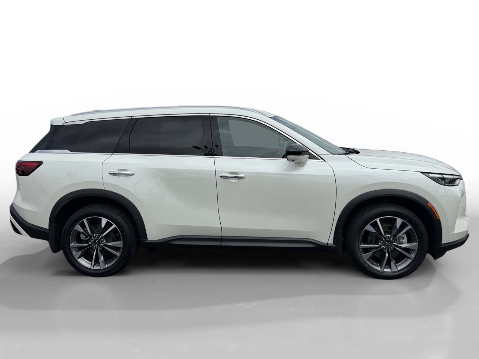 Used 2023 INFINITI QX60 Luxe w/ Vision Package AWD/4WD image 6