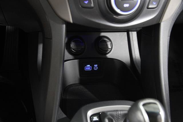 Used 2017 Hyundai Santa Fe Limited AWD/4WD image 15