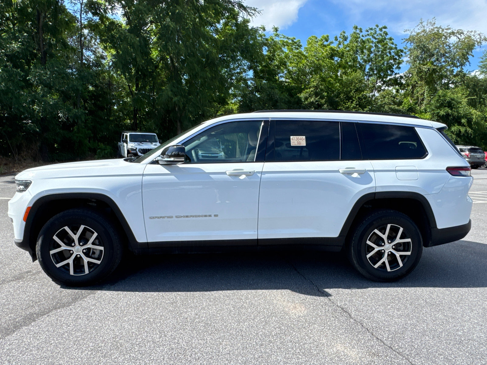 Used 2025 Jeep Grand Cherokee L Limited AWD/4WD image 8