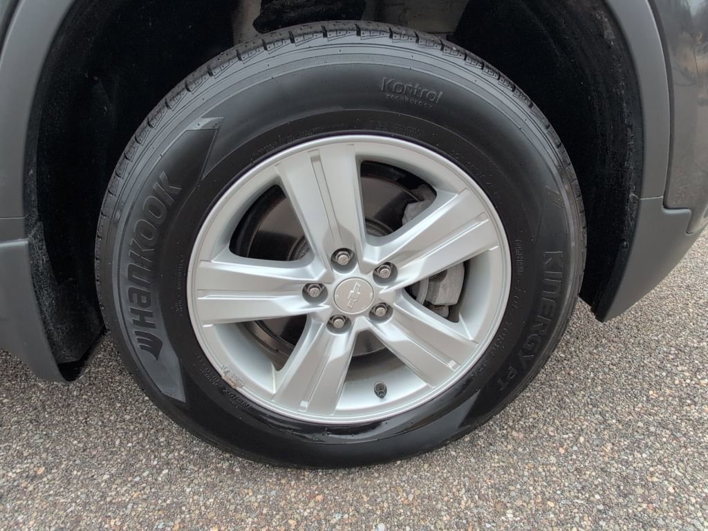 Used 2020 Chevrolet Trax LS w/ Tint and Cruise Package image 12