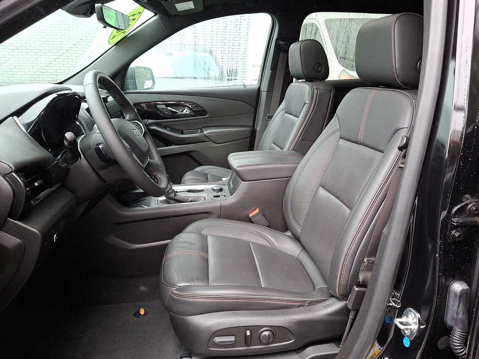 Used 2023 Chevrolet Traverse RS AWD/4WD image 11