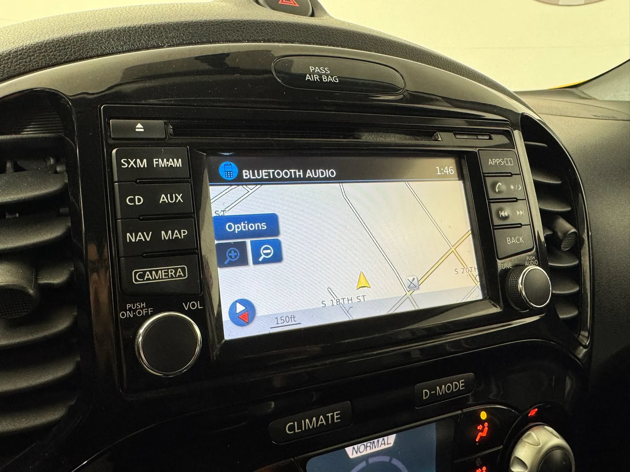 Used 2016 Nissan Juke SL FWD image 19