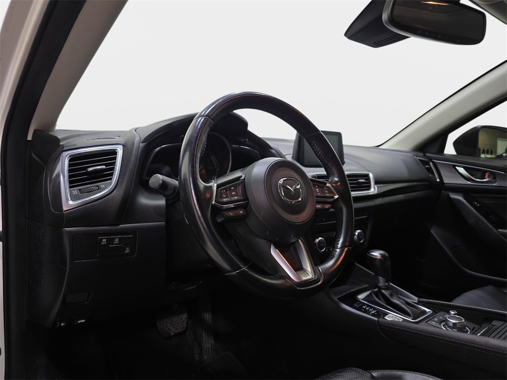 Used 2018 MAZDA MAZDA3 Grand Touring w/ Premium Equipment Package image 15