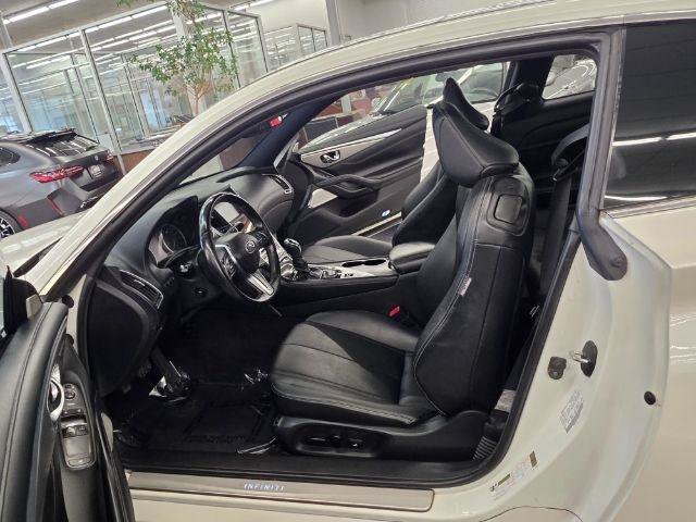 Used 2018 INFINITI Q60 3.0t Luxe w/ Sensory Package 3.0T Luxe AWD/4WD image 31