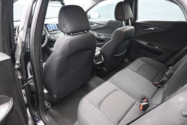 Used 2025 Chevrolet Malibu LT FWD image 12