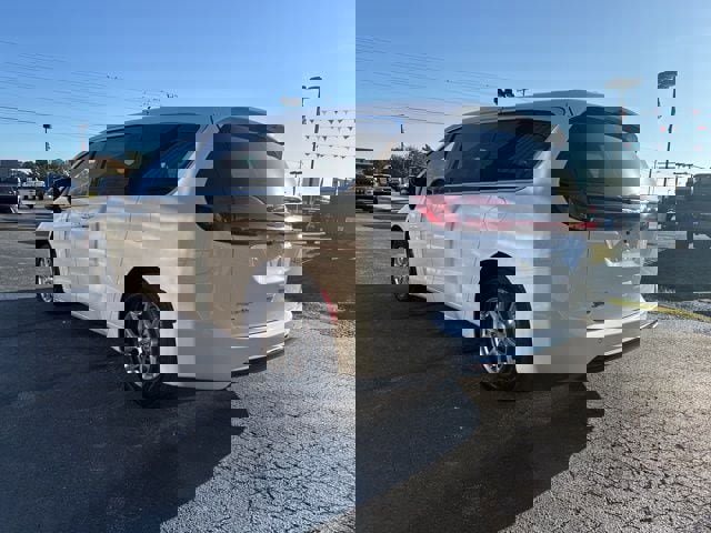 New 2026 Chrysler Pacifica Select image 25