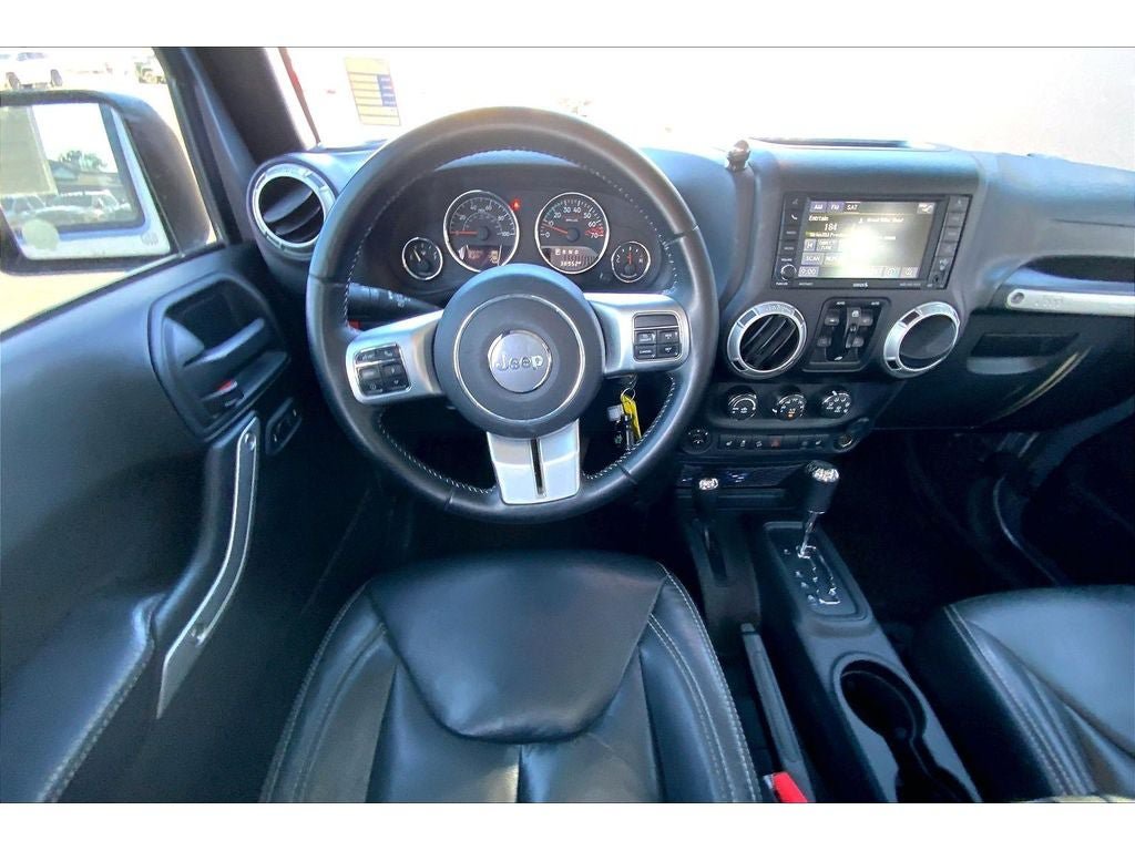 Used 2017 Jeep Wrangler Unlimited Rubicon AWD/4WD image 5
