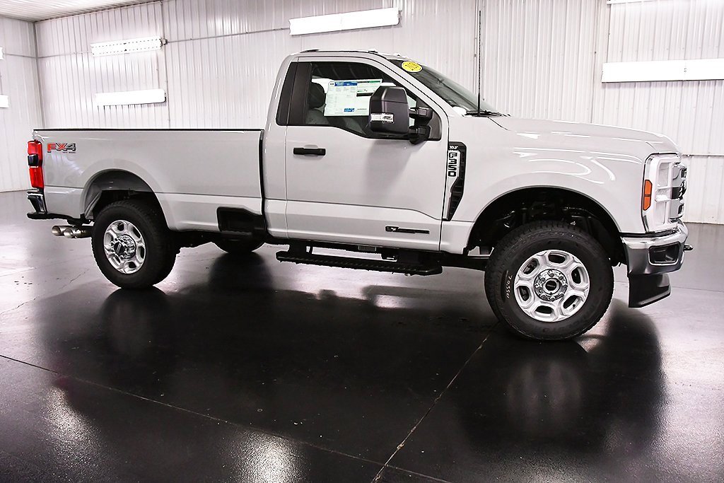 New 2026 Ford F350 XLT image 8