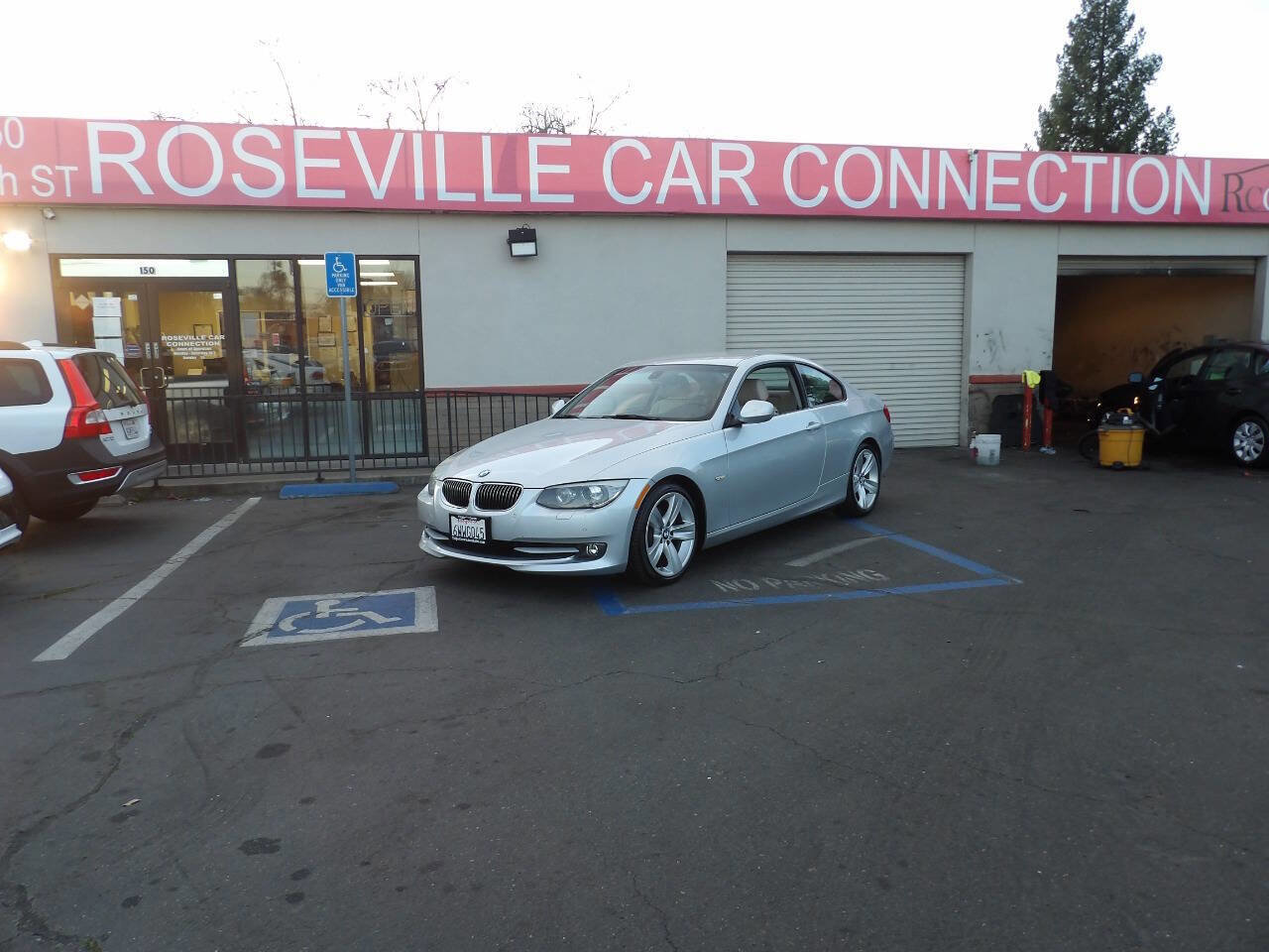 Used 2011 BMW 328i Coupe image 1