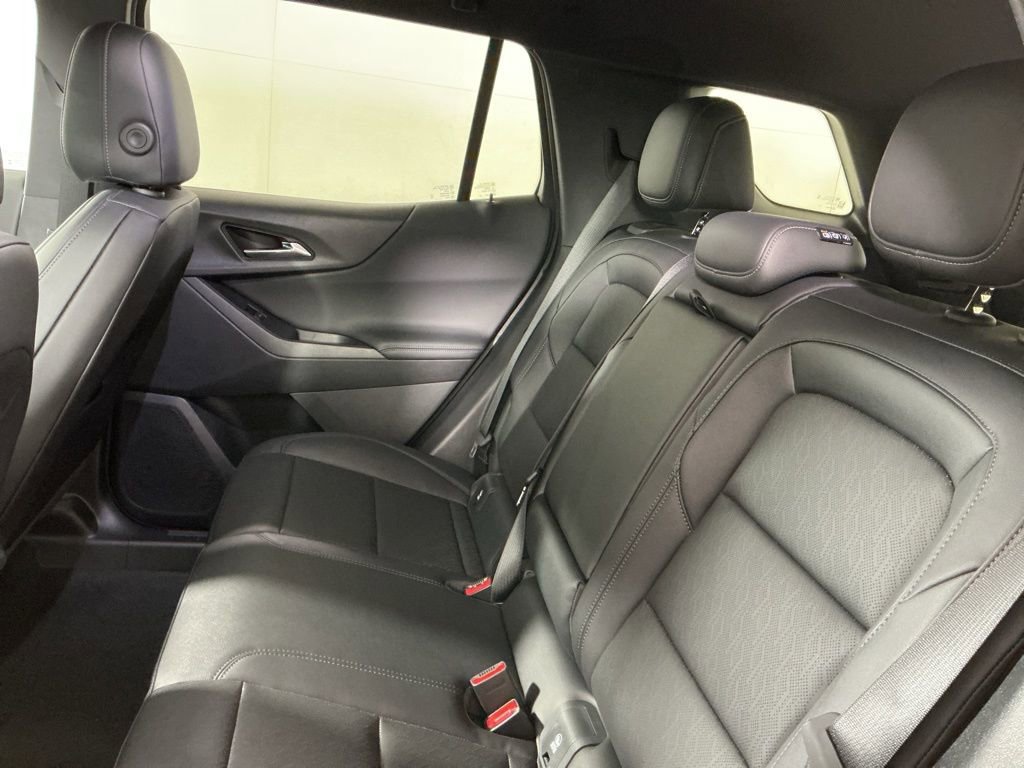New 2026 Chevrolet Equinox LT w/ Convenience Package II AWD/4WD image 8