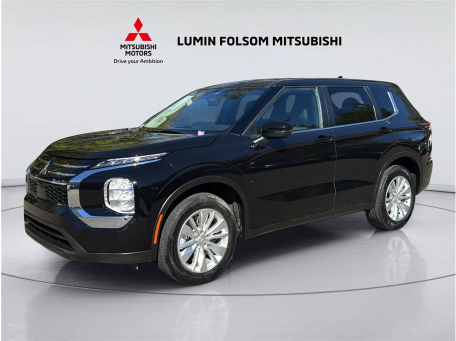 Used 2025 Mitsubishi Outlander ES