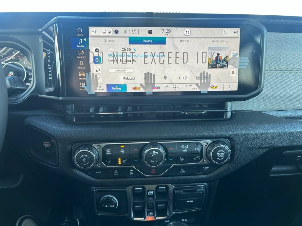 New 2026 Jeep Gladiator Sport AWD/4WD image 8