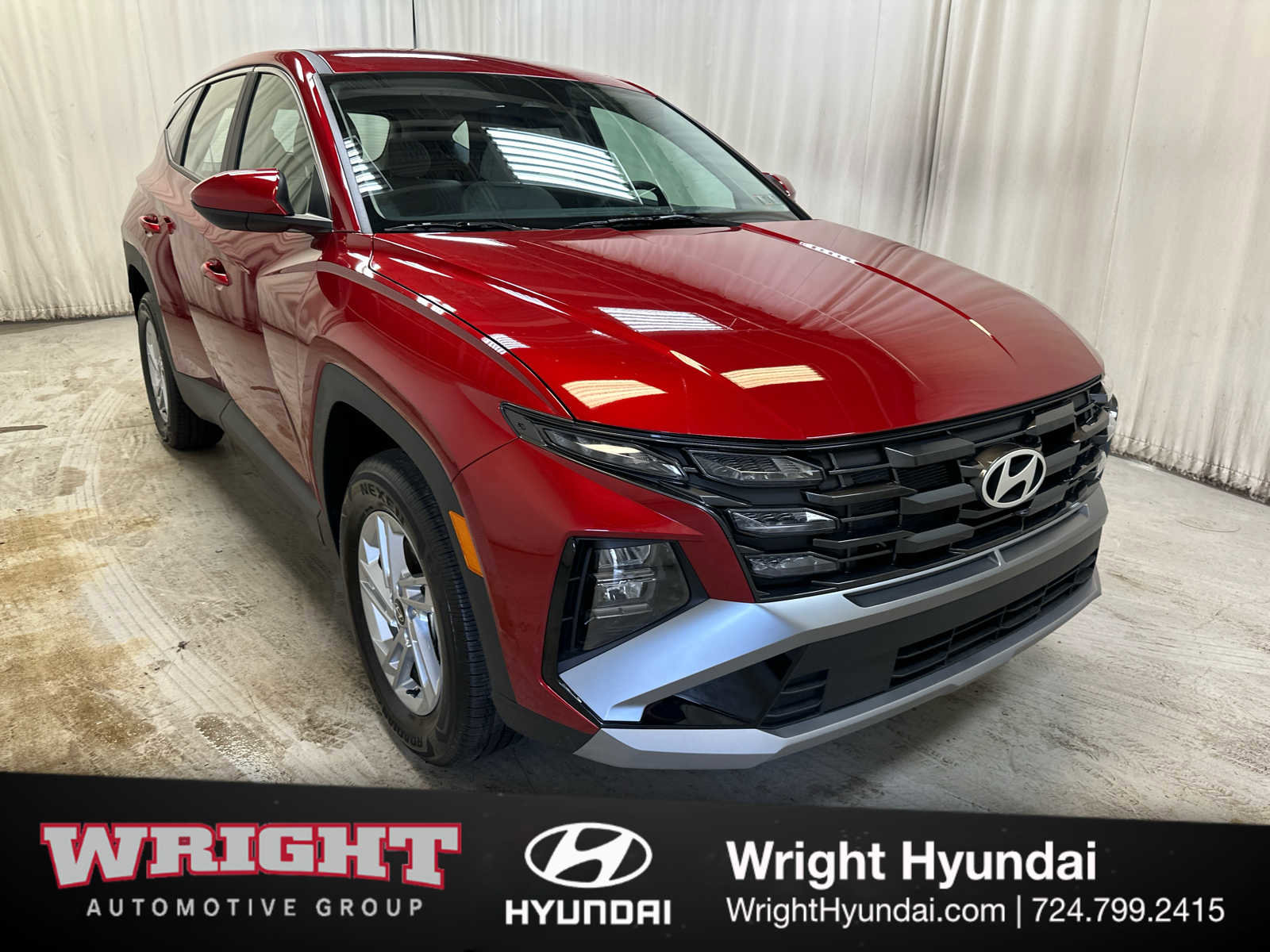 Certified 2025 Hyundai Tucson SE AWD/4WD image 1